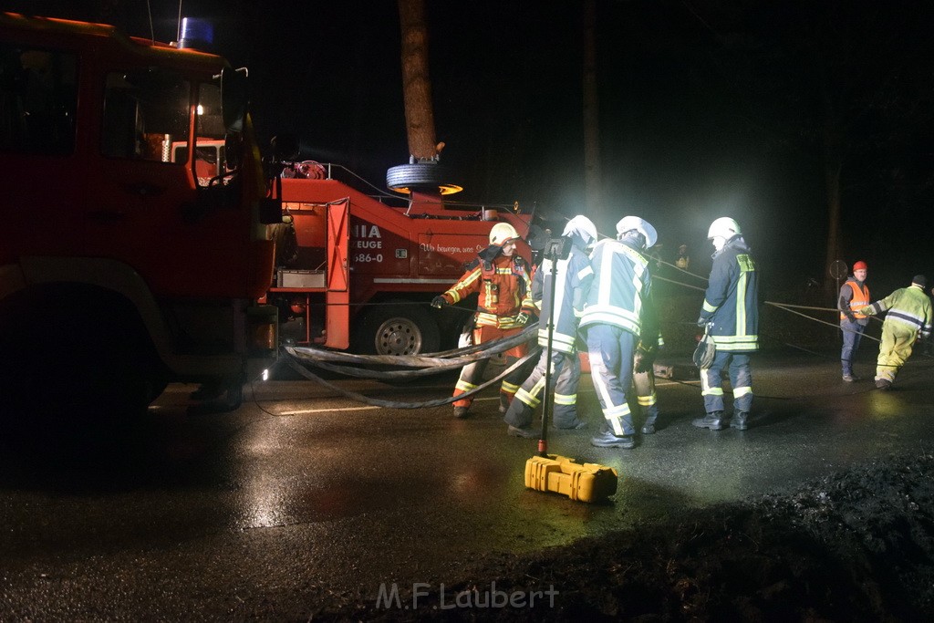 Container LKW umgestuerzt Koeln Brueck Bruecker- Dellbruecker Mauspfad P240.JPG - Miklos Laubert